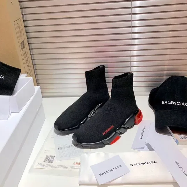 Balenciaga Speed Trainer sneakers lifestyle noirs et rouges 8