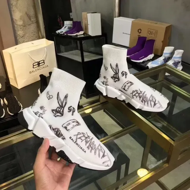 Balenciaga Speed Trainer Tênis lifestyle branco graffiti-print sem cadarços 2