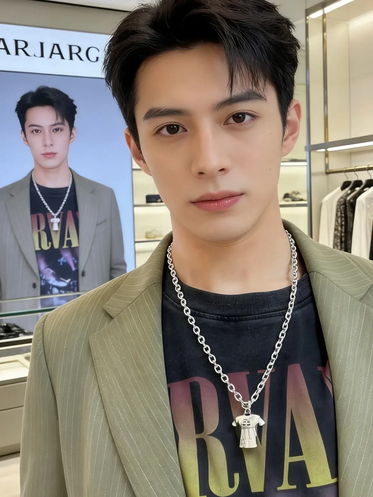 Balenciaga T-Shirt Necklace রূপালী মোটা ওভাল লিংক চেইন খোদাই করা পেন্ডেন্ট নেকলেস 8