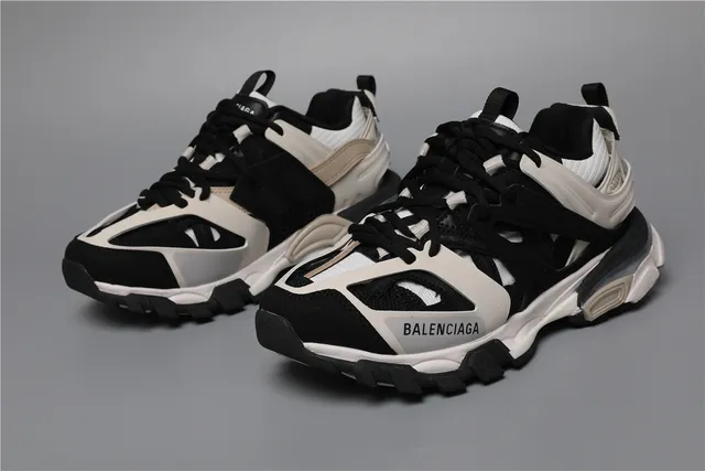 Balenciaga Track Sneaker gris noir blanc sneakers chunky 5