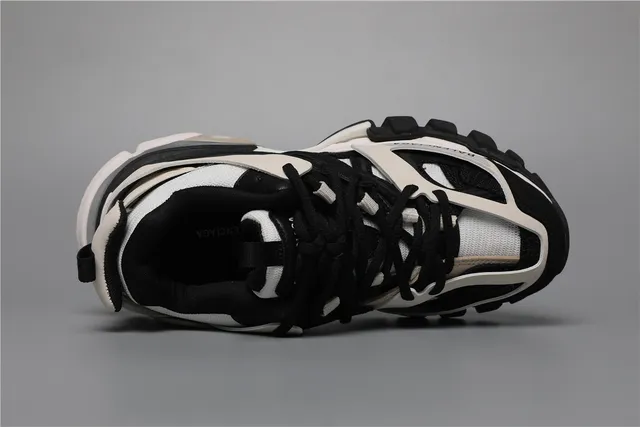 Balenciaga Track Sneaker gris noir blanc sneakers chunky 7
