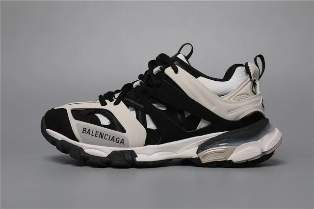 Balenciaga Track Sneaker gris noir blanc sneakers chunky 9