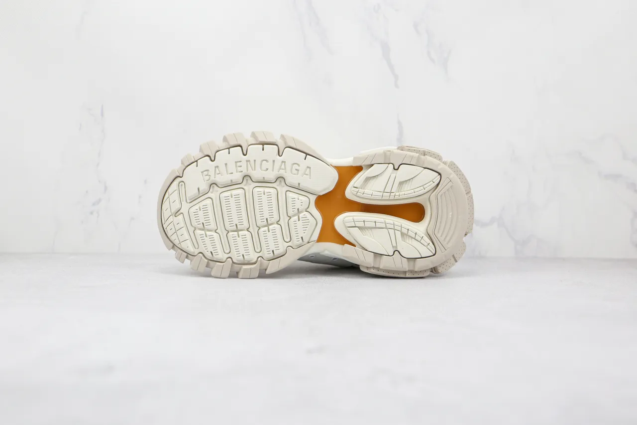 Balenciaga Track Trainer Off-White Beige tênis de sola grossa 3