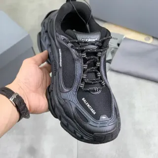 Zapatillas Chunky Balenciaga Triple S negras
