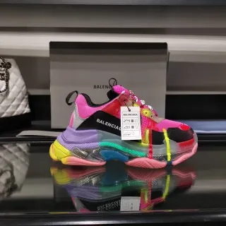 Balenciaga Triple S حذاء رياضي متعدد الألوان سميك