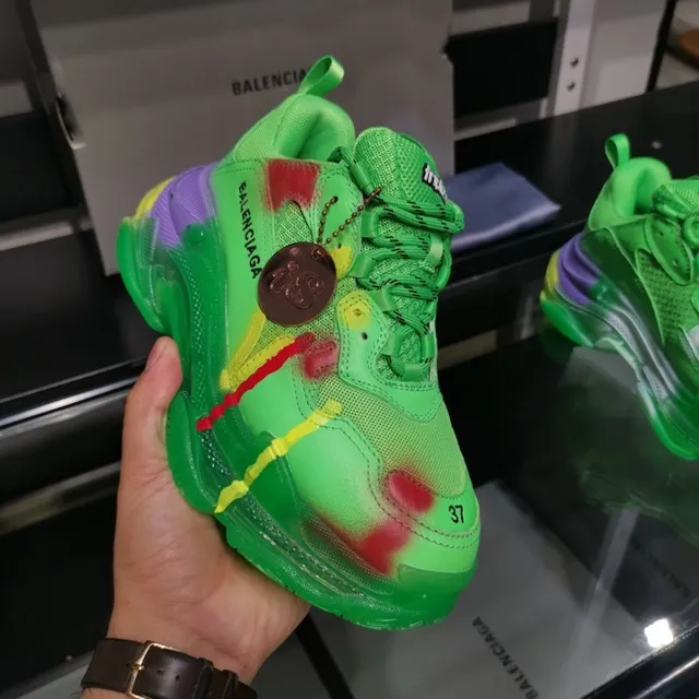 Balenciaga Triple S Vert néon Éclaboussures de peinture Sneakers Chunky 5