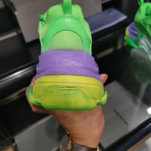 Balenciaga Triple S Vert néon Éclaboussures de peinture Sneakers Chunky 6