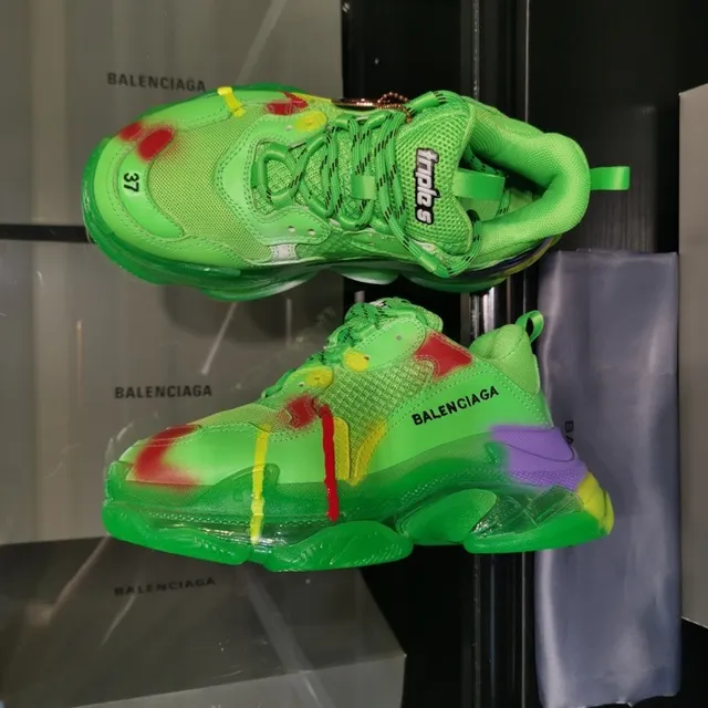 Balenciaga Triple S Vert néon Éclaboussures de peinture Sneakers Chunky 8