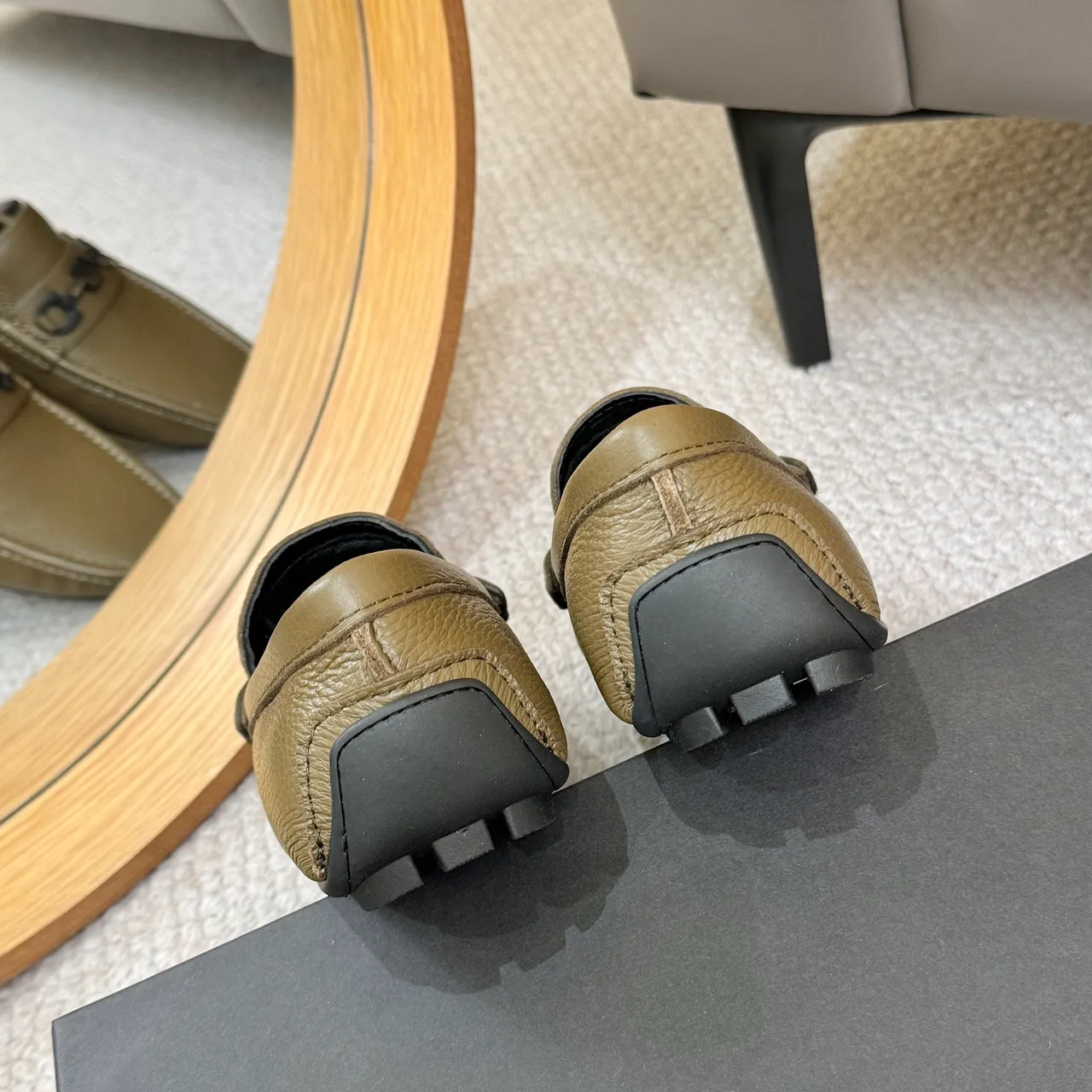 Balmain B-Court Beige Noir Cuir Pébblé Matériel Métallique Inspiré du Horsebit Mocassins 9