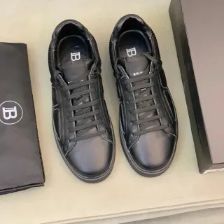 Balmain Black Smooth Leather Ribbed Padded Collar Lifestyle Sneakers