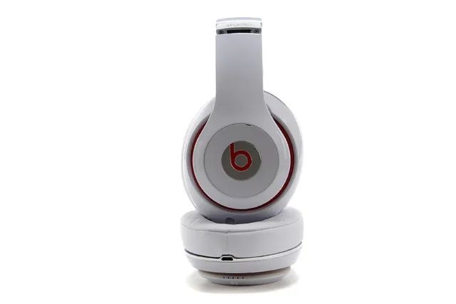 Beats Studio White Red Glossy Finish Metal-Accented Headband Over-ear Headphones 11