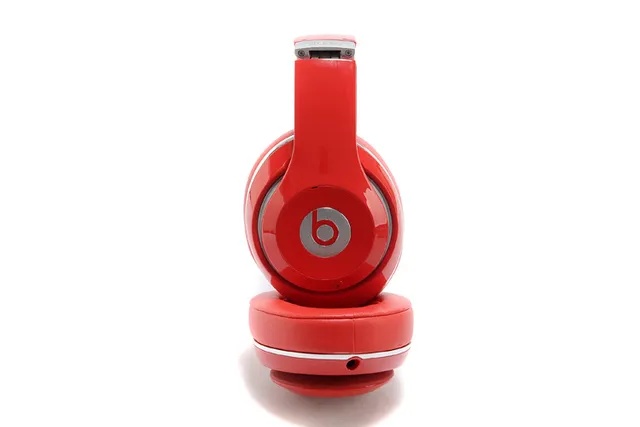 Beats Studio White Red Glossy Finish Metal-Accented Headband Over-ear Headphones 15