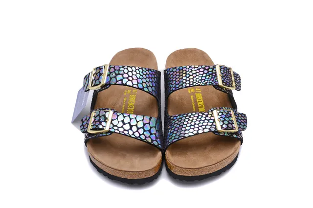 Birkenstock Arizona Sandales casuales à impression d'écailles iridescentes 3