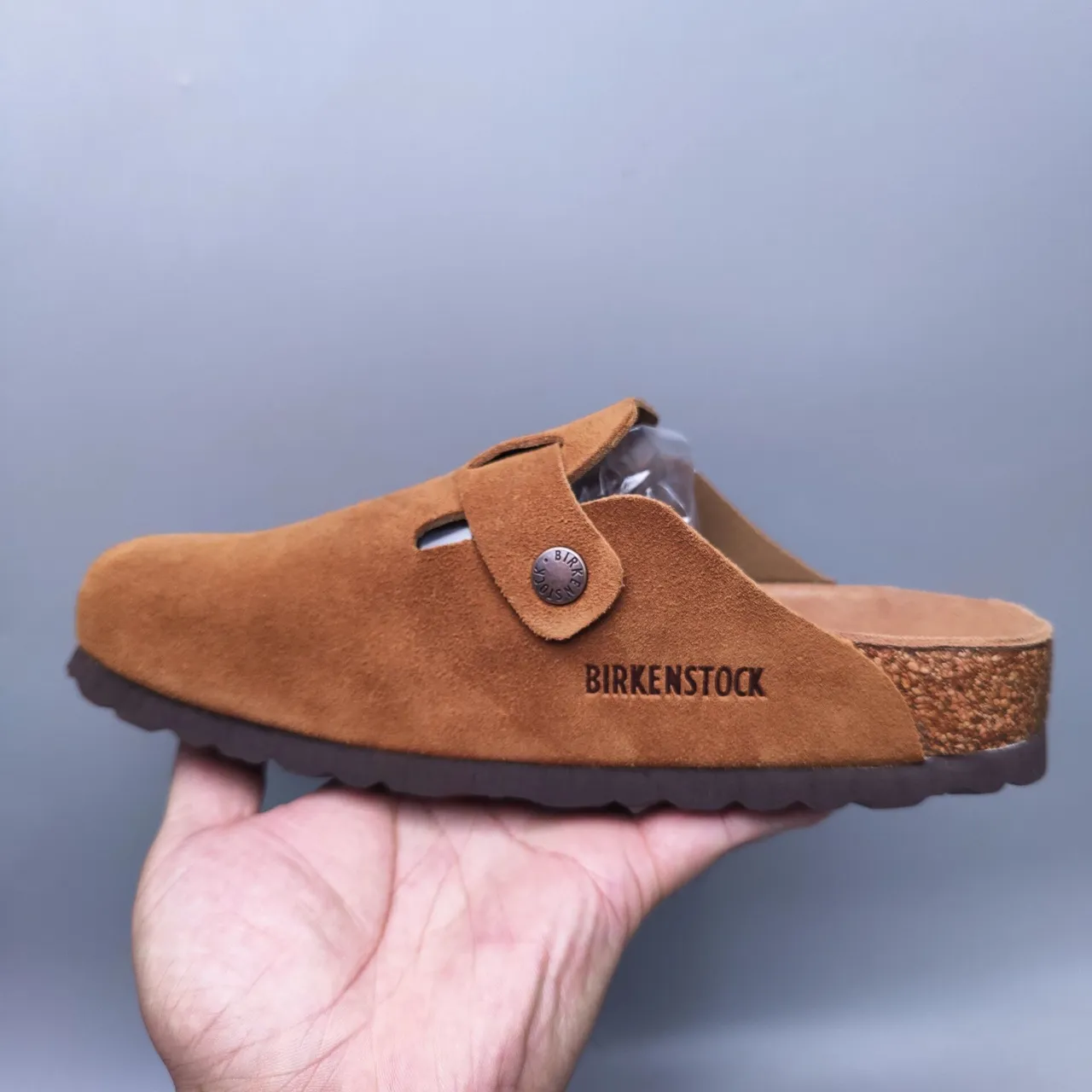 Birkenstock Arizona حنطي جلد ناعم حزام واحد كلوج 2