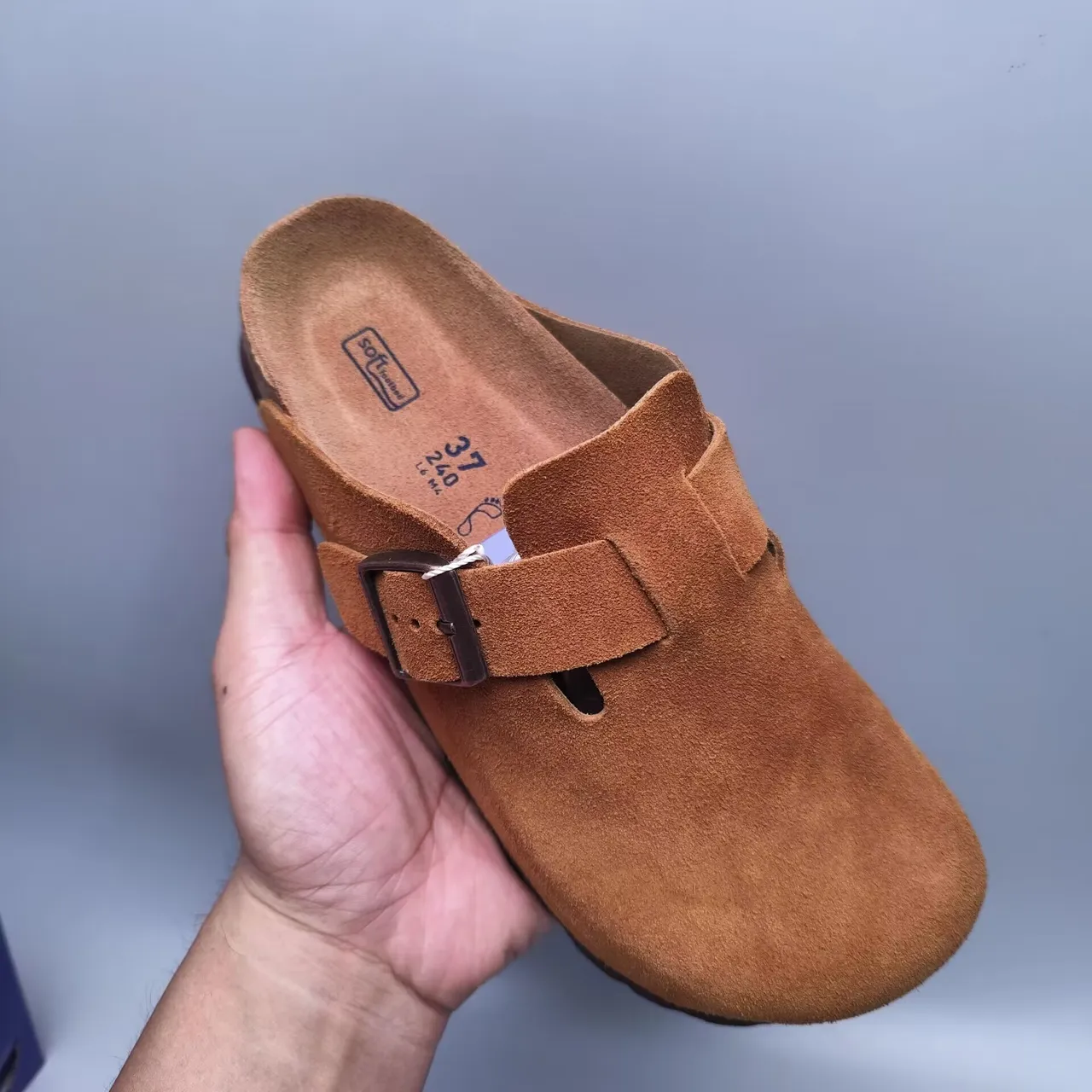 Birkenstock Arizona حنطي جلد ناعم حزام واحد كلوج 5