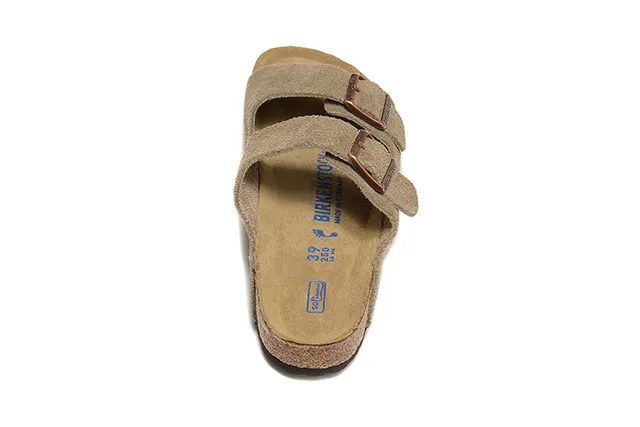 Birkenstock Arizona Sandales casual en daim taupe 4