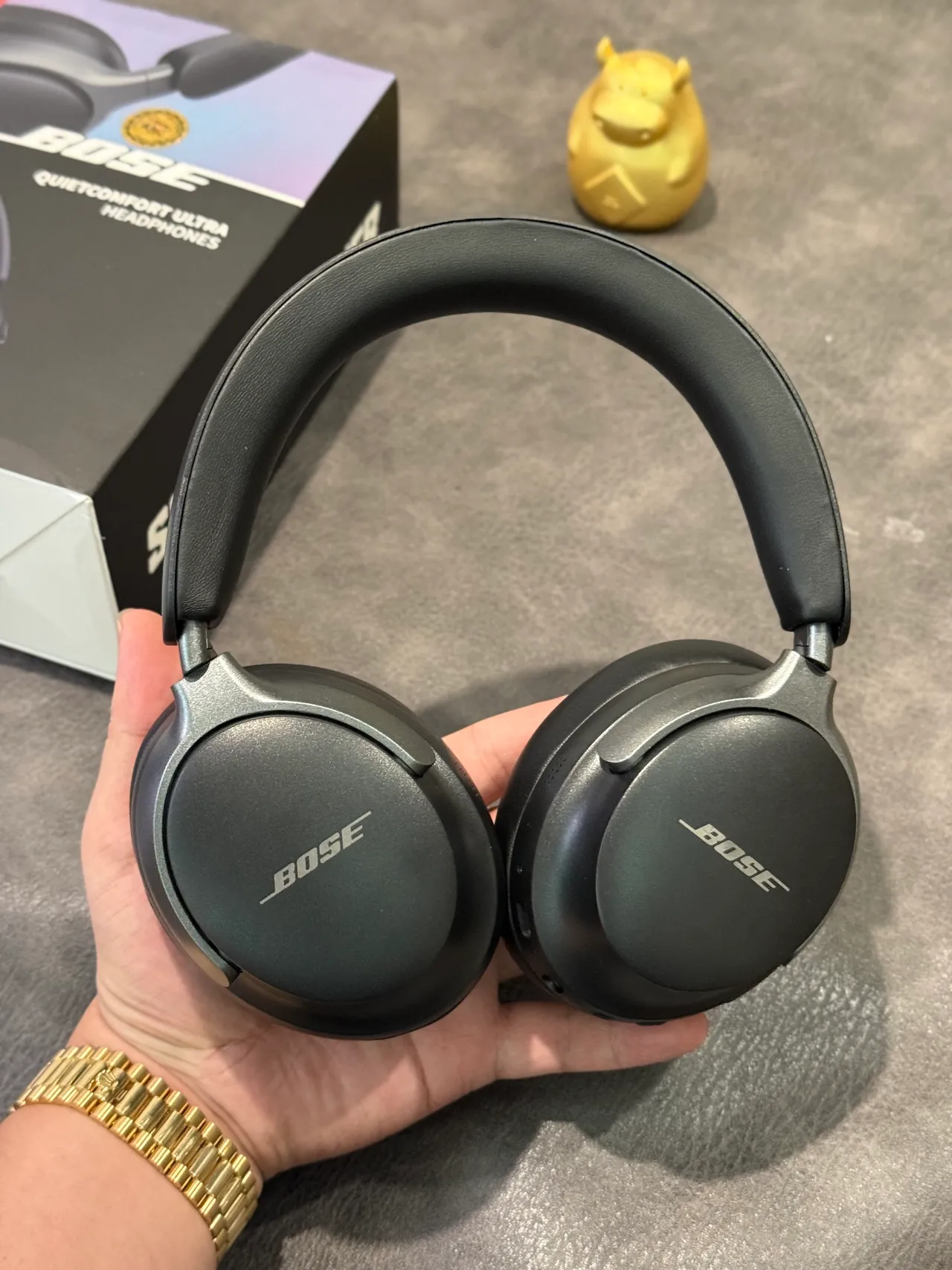 Bose QuietComfort Ultra Black Over-Ear Headphones 9