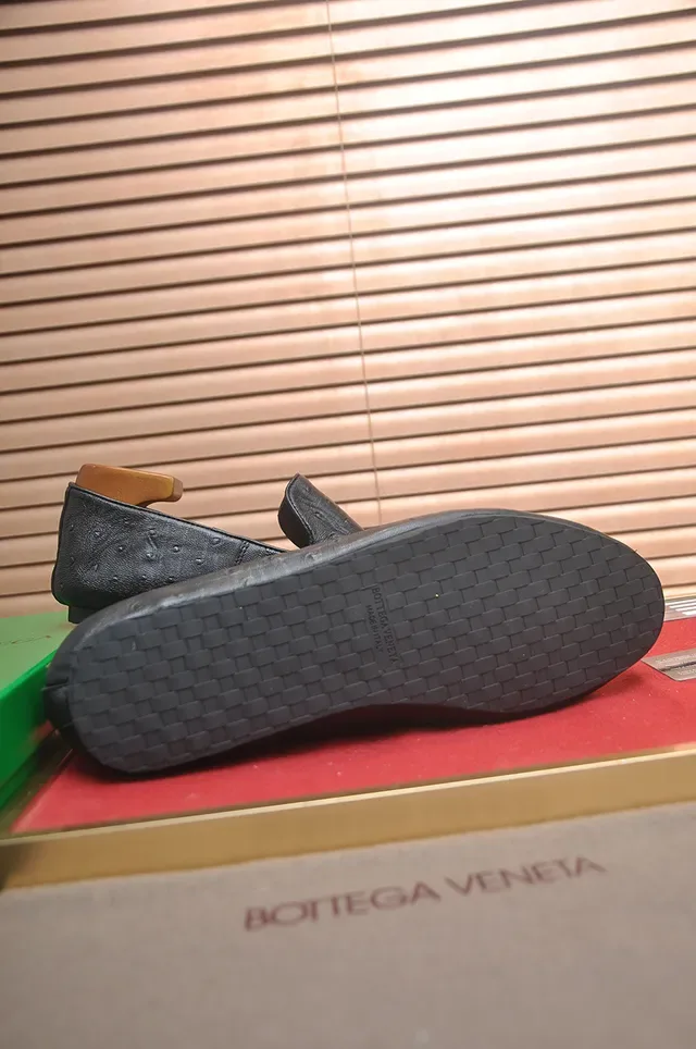 Bottega Veneta Andiamo Black Brown Ostrich-Textured Leather Slip-On Construction Loafer 3