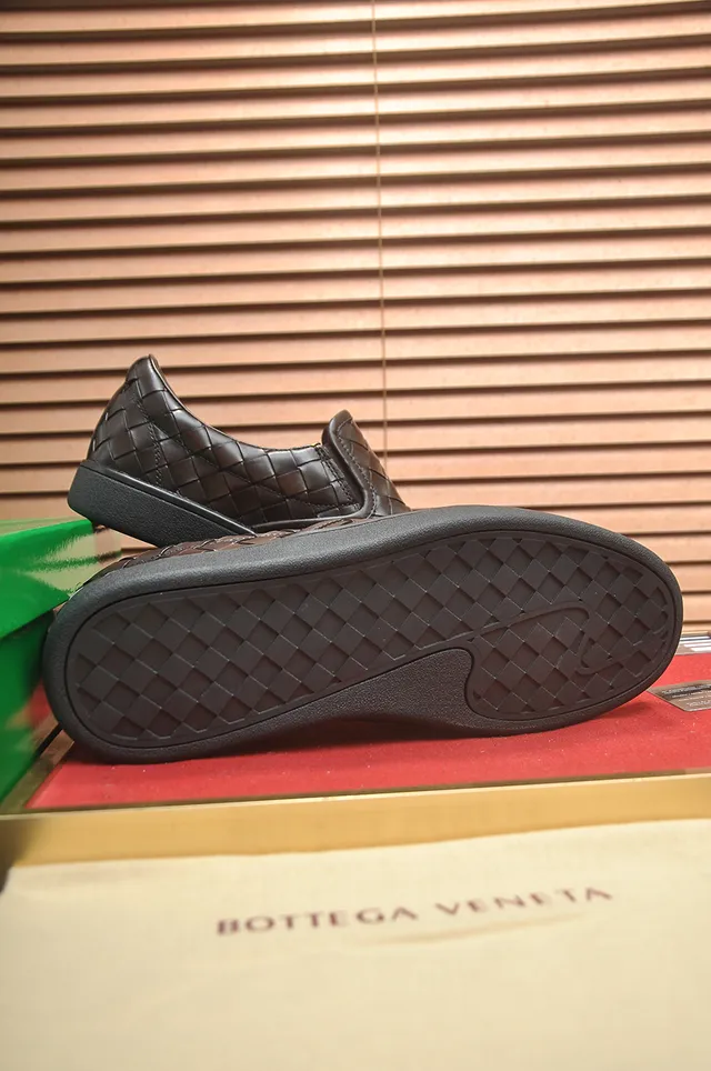 Bottega Veneta Andiamo mocassins marron tissés 3