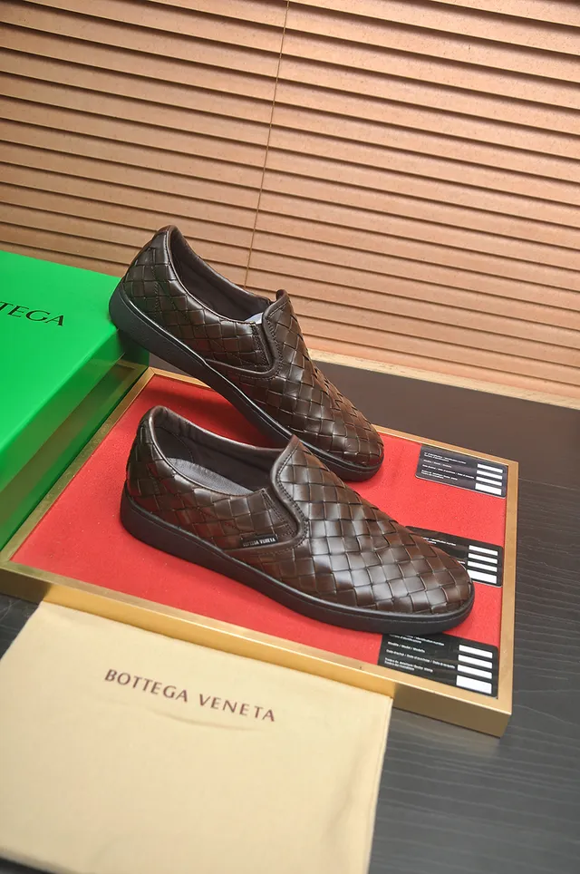Bottega Veneta Andiamo mocassins marron tissés 4