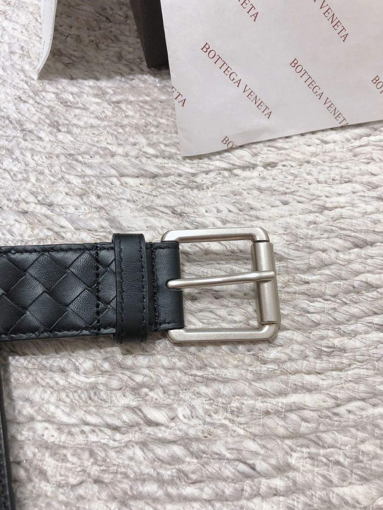 Bottega Veneta أسود فضي Intrecciato منسوج مستطيل مشبك جلد حزام 4
