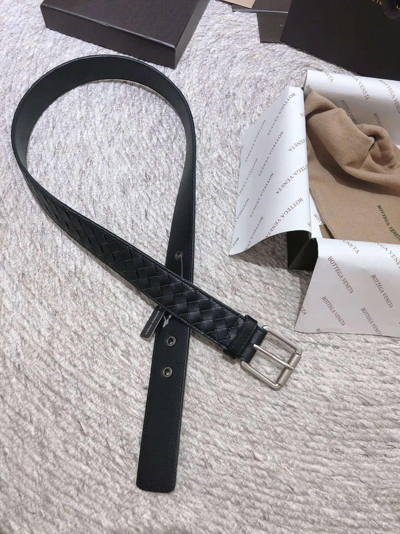Bottega Veneta أسود فضي Intrecciato منسوج مستطيل مشبك جلد حزام 5
