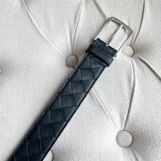 Bottega Veneta Cassette Intrecciato حزام جلد وردي 9