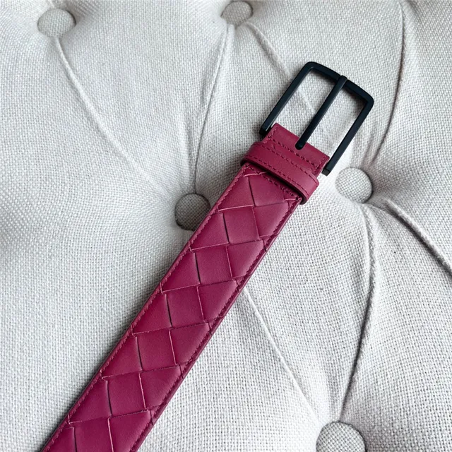 Bottega Veneta Cassette Intrecciato حزام جلد وردي 14