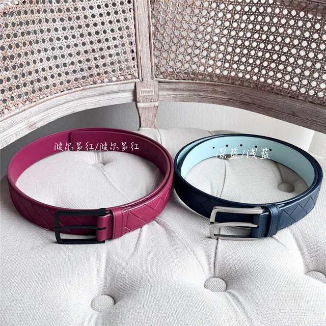 Bottega Veneta Cassette Intrecciato حزام جلد وردي 18