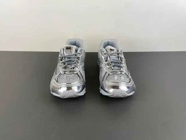 Bottega Veneta Cassette Sneakers Lifestyle Métallique Argenté Maille 10