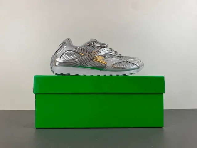 Bottega Veneta Cassette Sneakers Lifestyle Métallique Argenté Maille 14