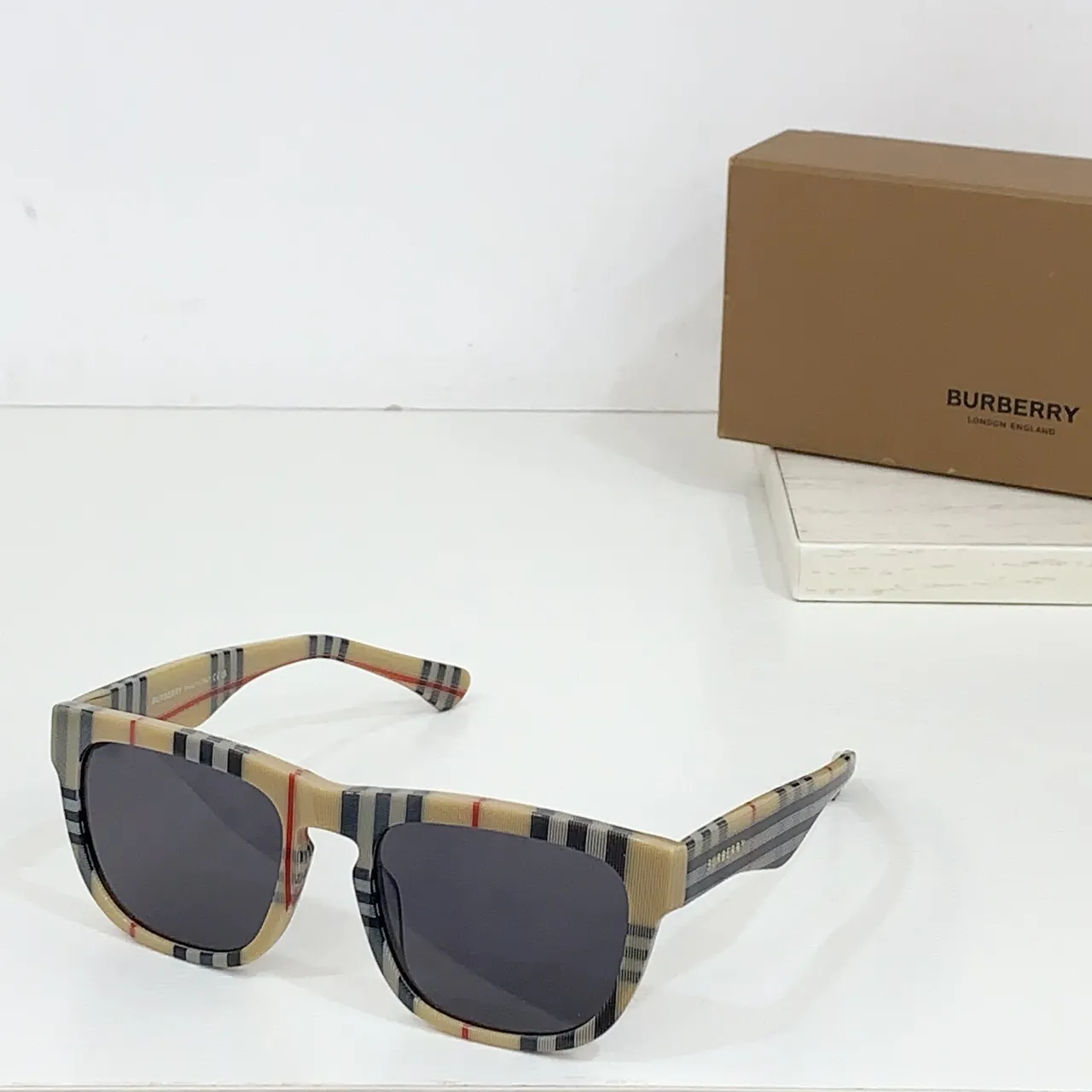 Burberry BE 4431U Black Square Sunglasses 5