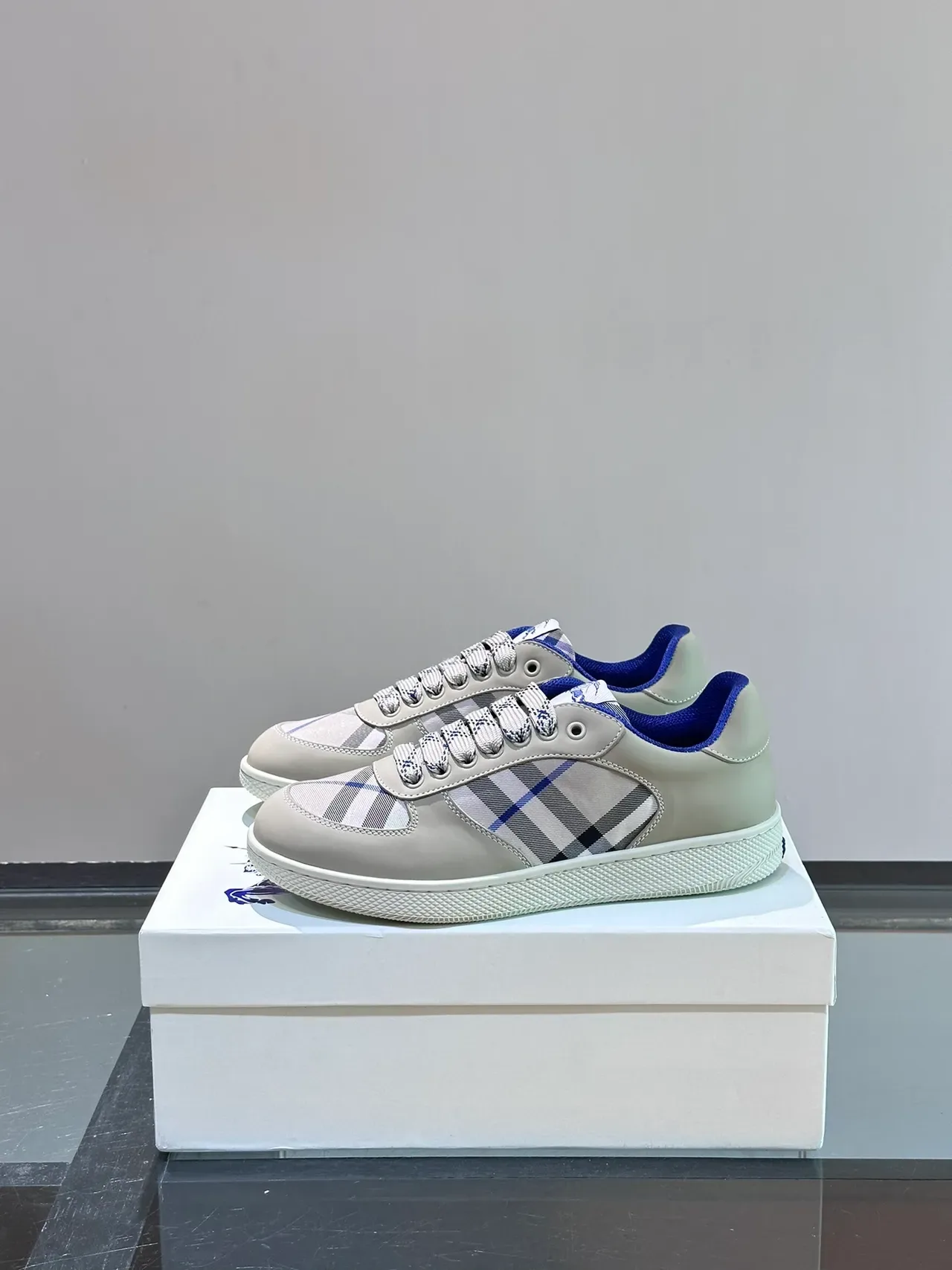 Burberry Beige Blue Tênis Lifestyle Low Top com Painel Xadrez 5