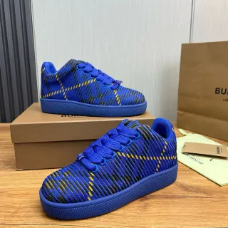 Burberry নীল বহুবর্ণ বুননের উপর একীভূত লেসিং জীবনধারা স্নিকার্স