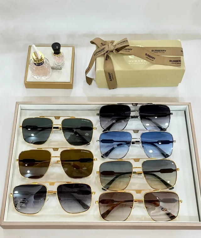 Burberry Knight Gold-Tone Gradient Sunglasses 2