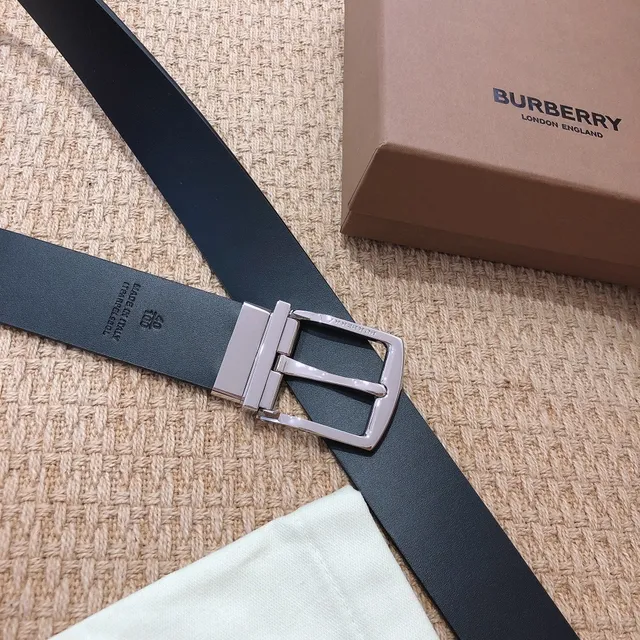 Burberry Knight Reversible Navy Leather Belt 3