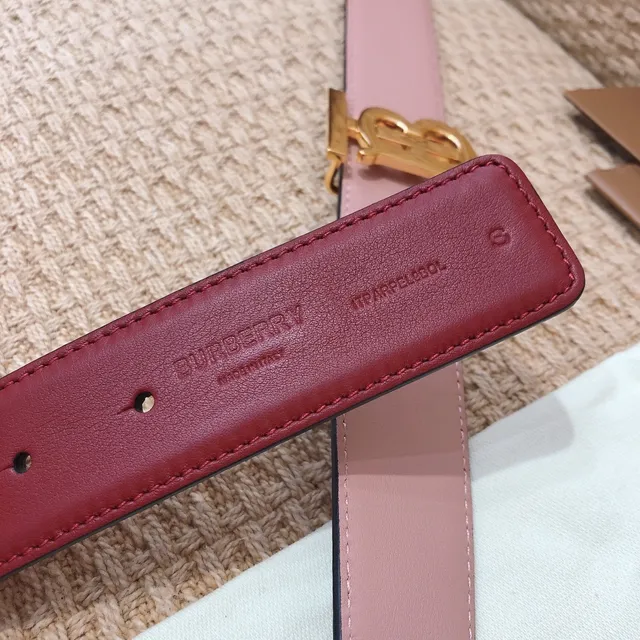 Burberry Knight reversível rosa e vermelho cinto de couro 6