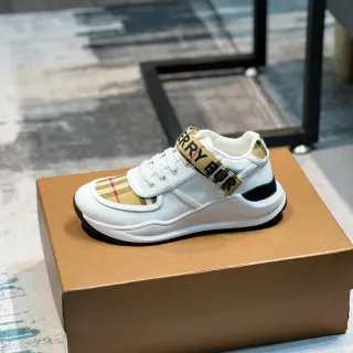 Burberry Knight White and House Check Lifestyle Sneakers