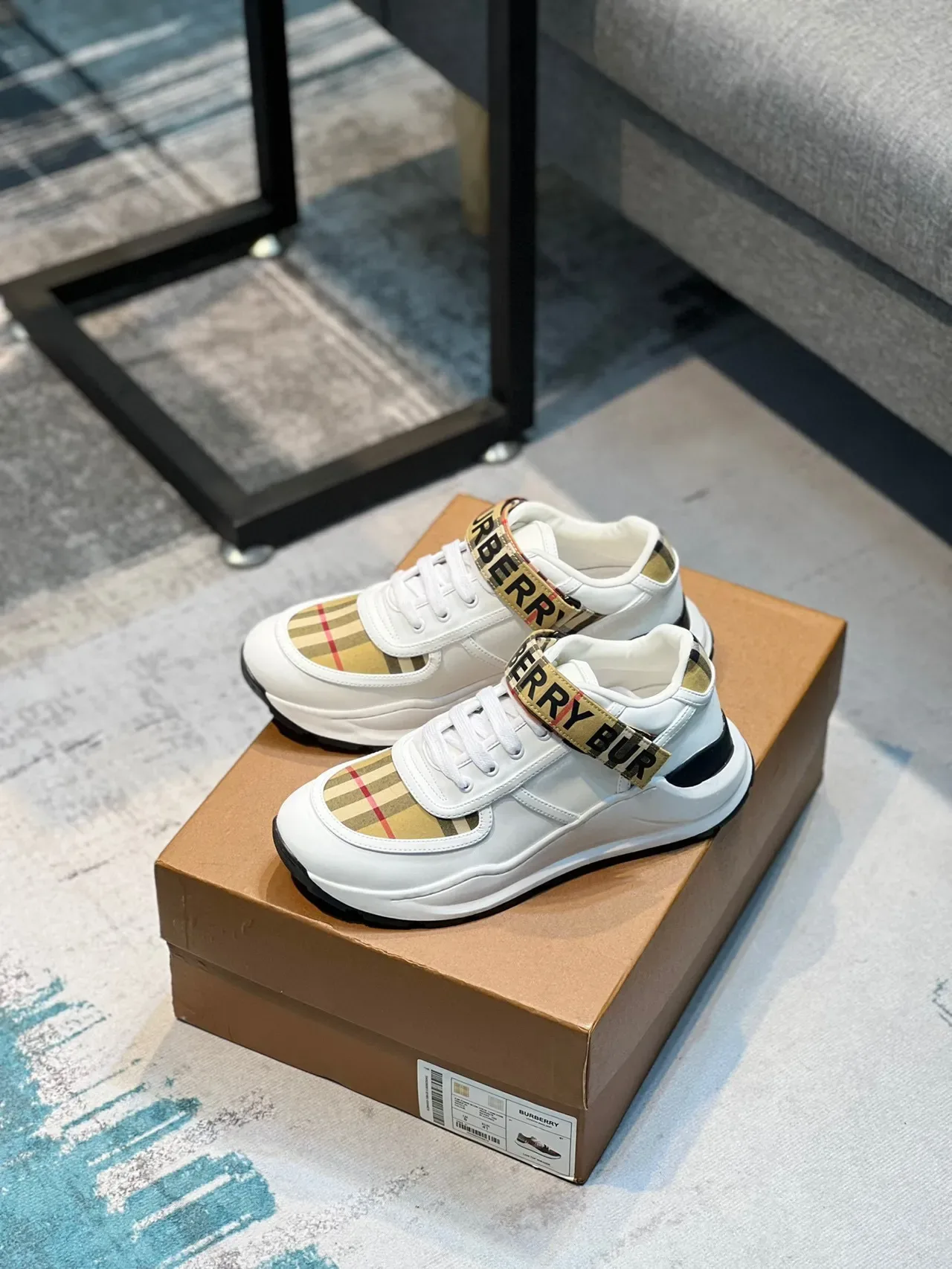 Burberry Chevalier Blanc et House Check Lifestyle Sneakers 6