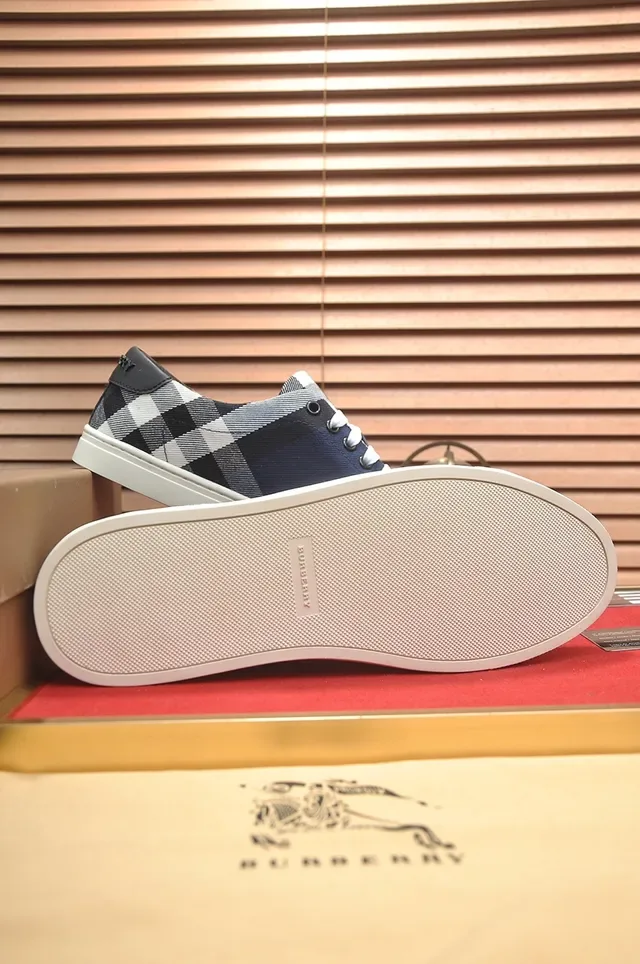 Burberry Navy White Canvas Upper Check-Pattern Side Panel Lifestyle Sneakers 2