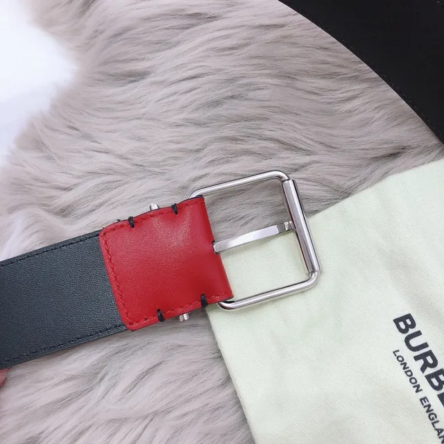 Burberry Cinto de couro reversível vermelho preto com colorway contrastante 7