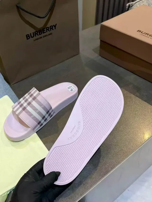 Burberry Slide Pink Beige Single-Strap Slippers 2