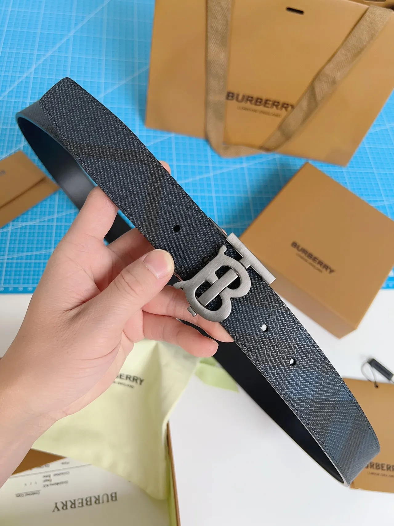 Burberry TB Buckle Belt Navy Blue Gray Check Leather Belt 8