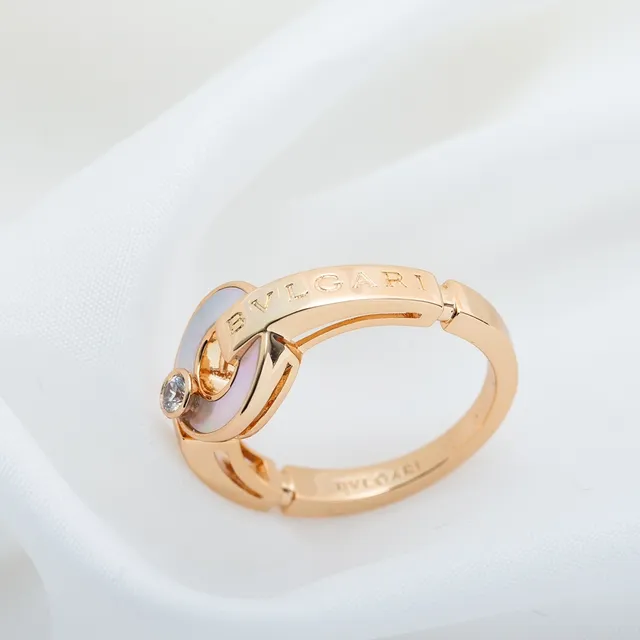 Bvlgari B.zero1 Bague Or Rose Perle Mère et Diamant 4