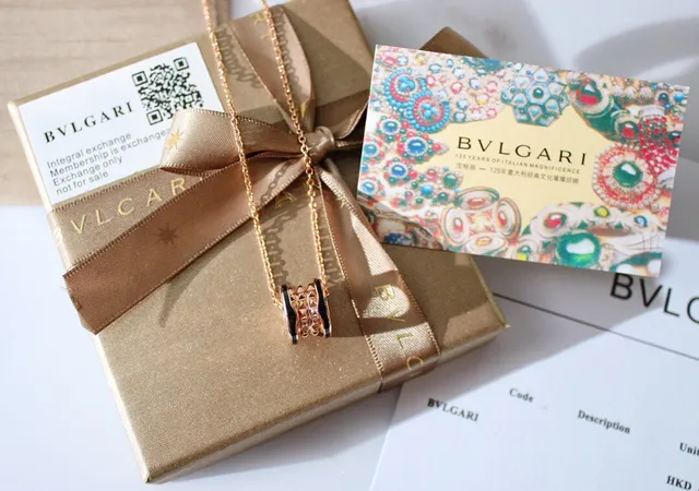 Bvlgari Bulgari Ouro Preto Anel Pingente Empilhado Motivos Pirâmide Espinhoso Colar 3