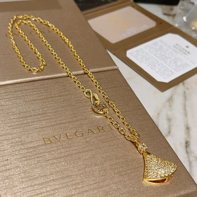 Bvlgari Divas’ Dream collier pendentif en or Pavé en forme d'éventail 7