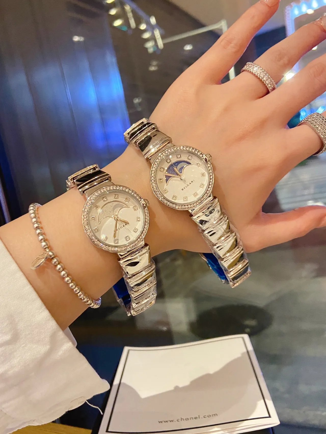 Bvlgari Divas’ Dream Moonphase Diamond Bezel Quartz Reloj 3