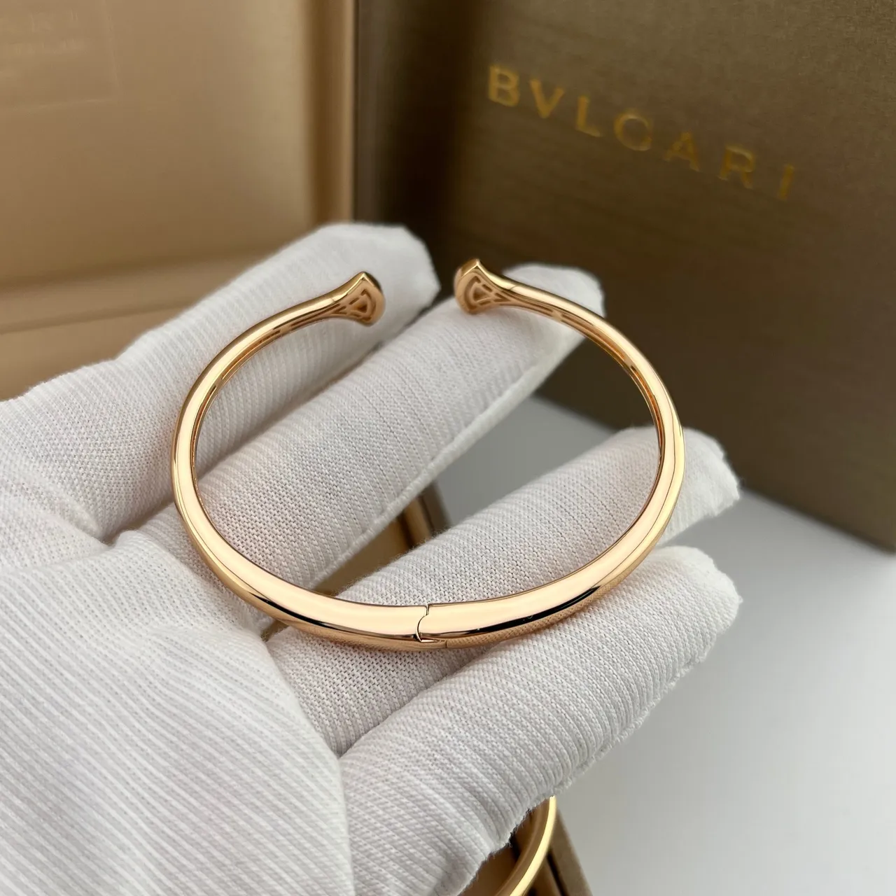 Bvlgari Divas’ Dream ذهب وردي لؤلؤ أم و بانيه الماس سوار 2