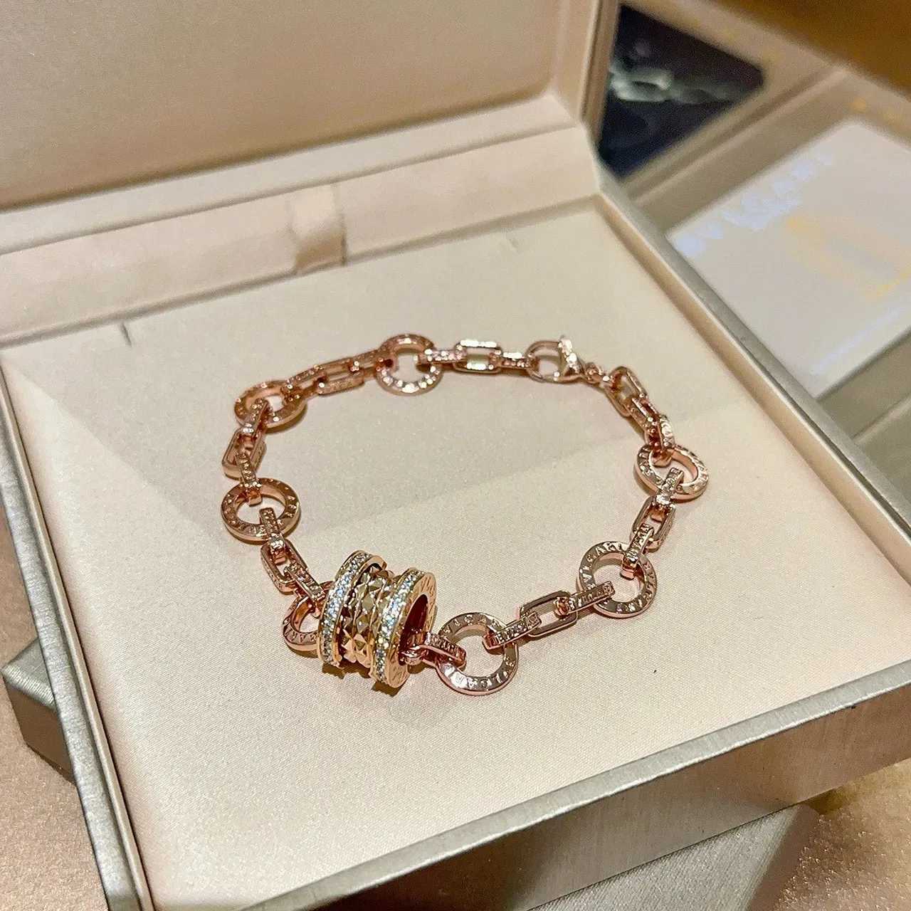 Bvlgari سوار ذهب وفضة سلاسل حلقات متعددة مركز دوّار 4