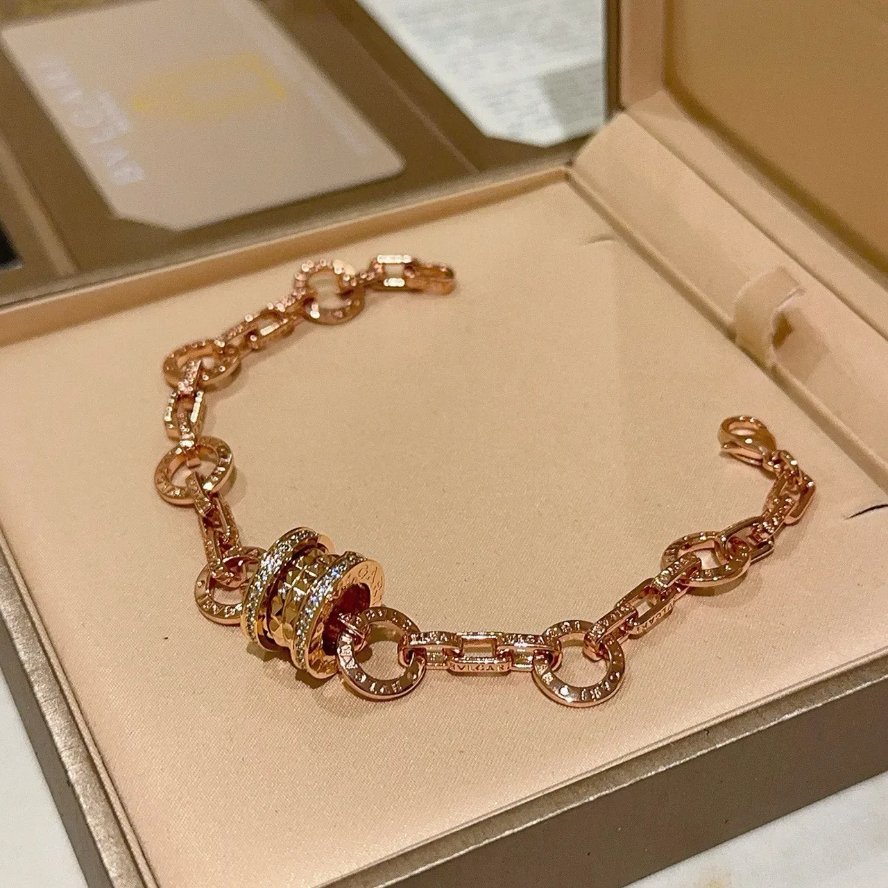 Bvlgari سوار ذهب وفضة سلاسل حلقات متعددة مركز دوّار 9